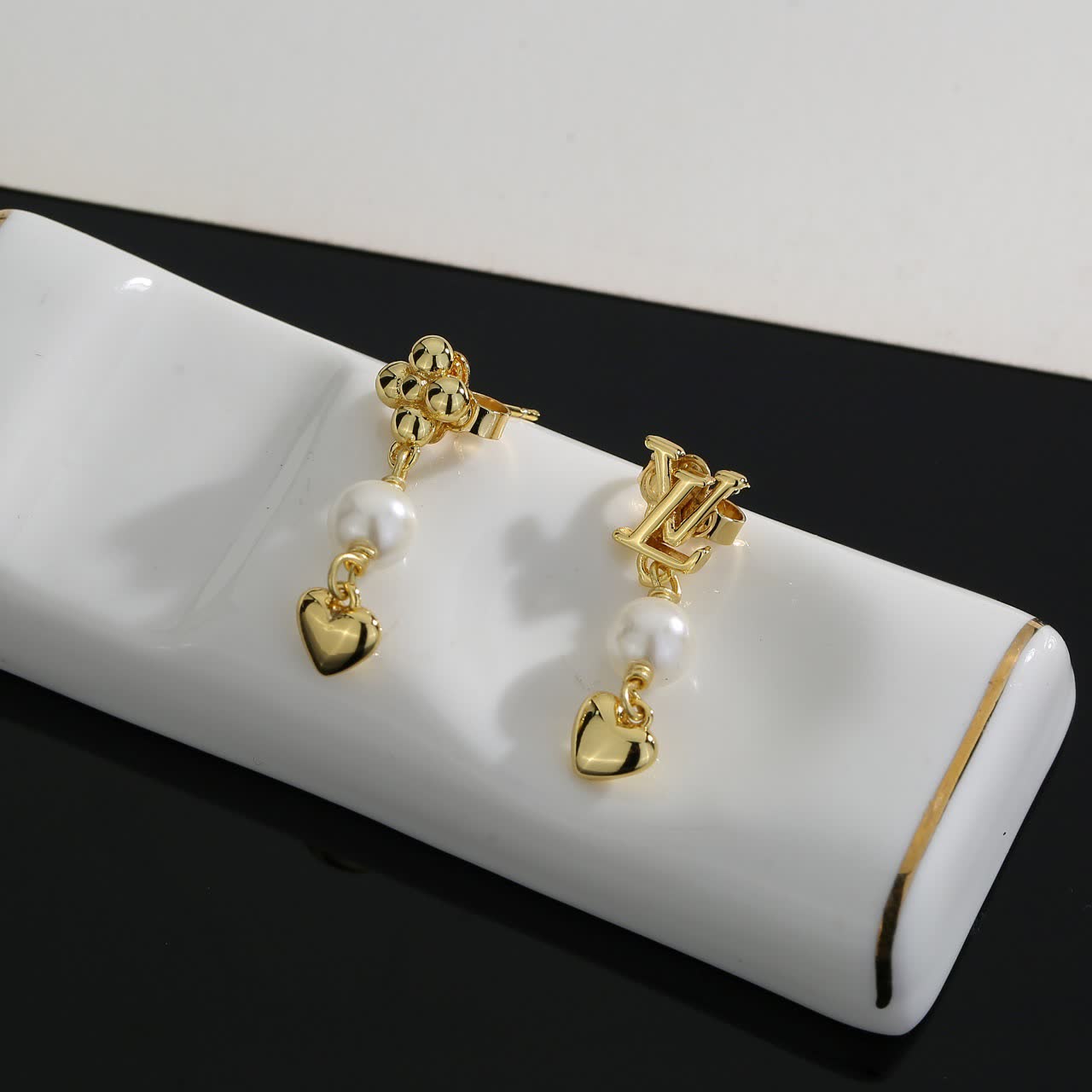 Louis Vuitton Gold Heart Pearl Drop Earrings